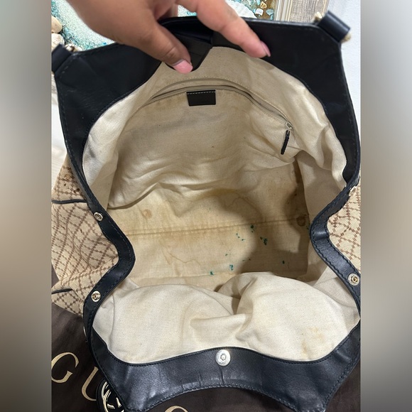 Large Sukey with Black Trim - Picture 5 of 6